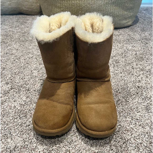 UGG Bailey Bow 11 women’s size 6 - Picture 10 of 12
